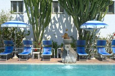 Room In B&b   Ischia, 1 Relaxing Doubles With Sea View Hotel Imperamare