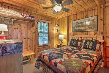 茅舍 Quaint & Cozy Lake Cabin W/ Dock & Beach Access!