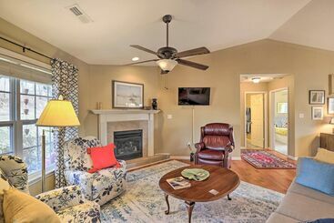 コテージ Charming Asheville Home, 8 Mi To Downtown!
