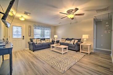별장 Charming Somers Point House W/ Private Pool!