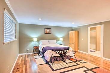 Сельский дом Cozy Washington Escape Near Hiking & Golfing!