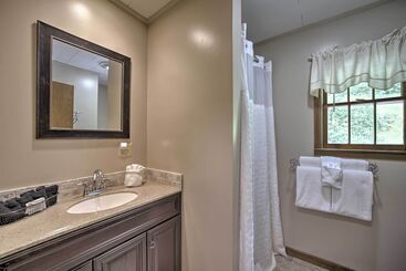 コテージ Gorgeous Home W/ Fireplace < 6 Mi To Downtown