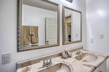 קוטג'' Grand Valley Home W/ Fire Pit   Peach Pad B!