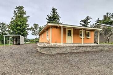 کلبه Homey Lakefront Escape W/ Boat Dock, Fire Pit