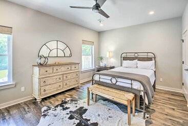 茅舍 Lakefront Hot Springs Retreat W/ Deck & Grill