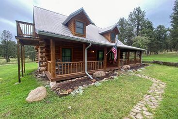 별장 Cozy Alto Cabin On 2 Acres: Near Fishing & Skiing!