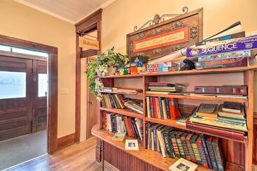 קוטג'' Creekfront Yellville Manor W/ Parlors & Fire Pit!