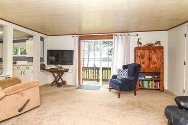 بيت ريفى Life On The Lake With Private Dock & Fire Pit!