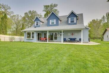 コテージ Stunning Waterville Home On Tetonka Lake!