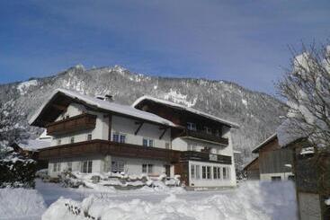 شقة Alpenhof Wängle
