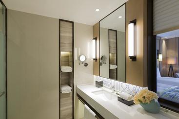 هتل Grand Mercure Zhengzhou West