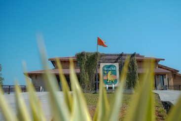 ホテル Aamaghati Wildlife Resort