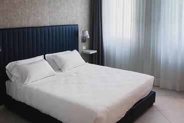 Хостел Palma Mysuite Lago Di Garda