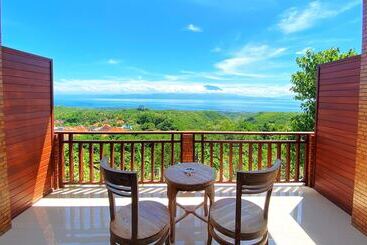 בית מלון כפרי Mere Sea View Resort & Spa Nusa Penida