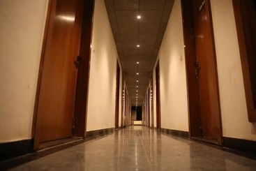 ホテル Nakshatra Resort & Garden