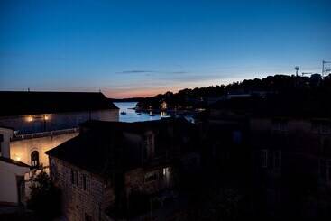 هتل Villa Porta Maestra