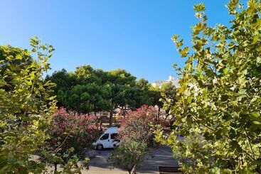 هتل Waki Conscious