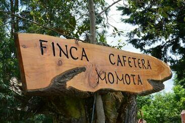 فندق صغير Finca Momota Salento