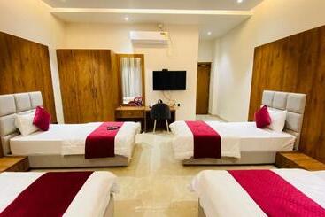 Gaurison Hotel & Resorts