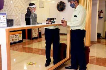 בית מלון כפרי Spot On Green Inn