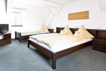 Barockhotel am Dom Garni