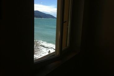 هتل Affittacamere Lo Scoglio
