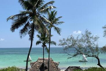 Отель Samaki Lodge
