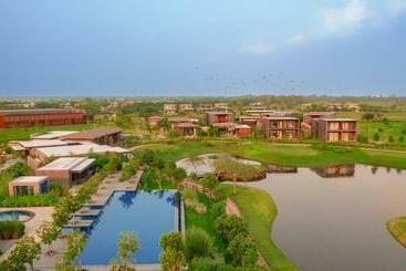 Hotel Mysa Zinc Journey By The Fern, Nani Devati