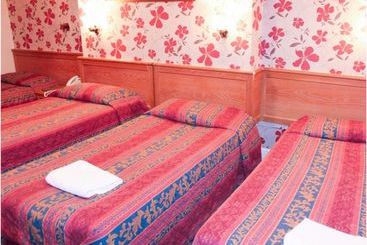 تختخواب و صبحانه Lampton Guest House