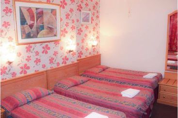 تختخواب و صبحانه Lampton Guest House