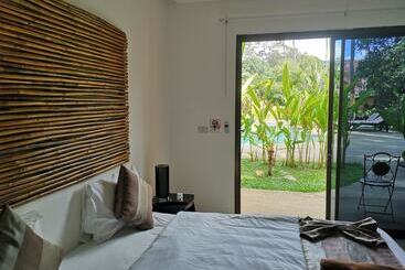 هتل Hacia Leisure Resort