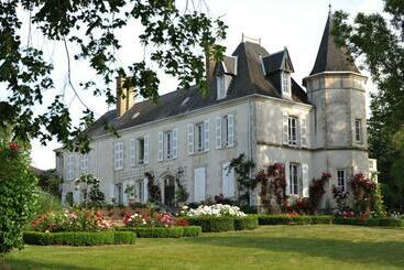 ベッドアンドブレックファースト La Suite Venise Au Château De Saint André
