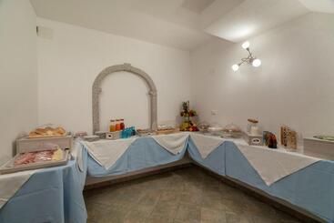 پانسیون Rooms Tavolara