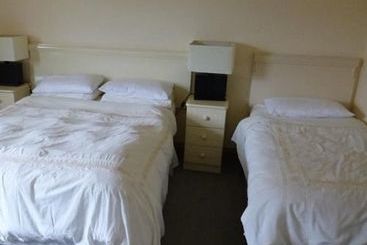 تختخواب و صبحانه Acton Lodge Guesthouse