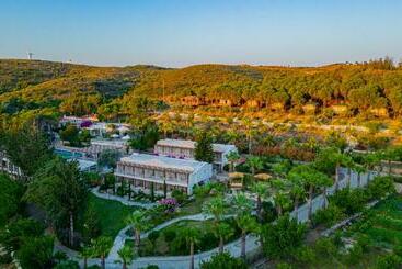 ホテル Kairos Valley Health & Nature Resort