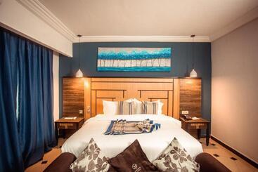 Marcsons Hotels And Resorts