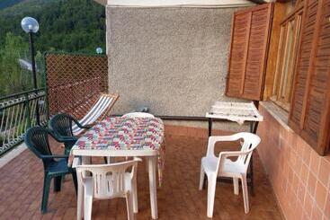 ペンション Bellavista   Appartamenti & Affittacamere Sul Lago Di Scanno   Senza Colazione