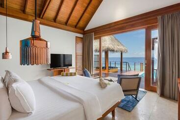 هتل Furaveri Maldives