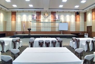 هتل Selecta Batu Malang