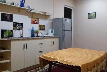Hostel Guest House Sharq 21