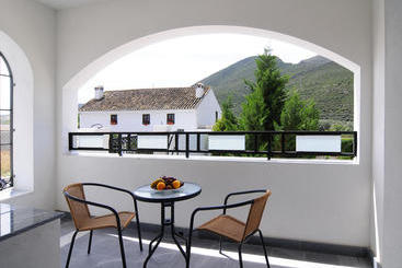 هتل Amalurra Granada