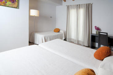 هتل Amalurra Granada