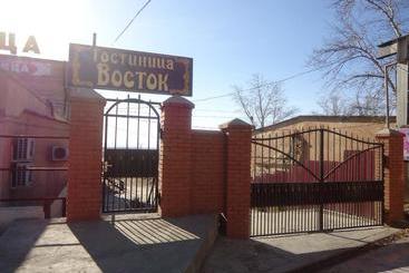 Отель Vostok