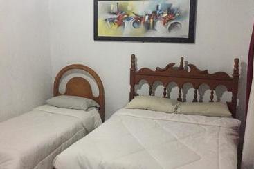 تختخواب و صبحانه Pousada Villa Glamour