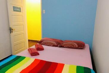 Casa De Mainha Friendly Hostel