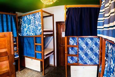 هتل Local Hostel Manaus
