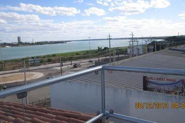 هتل Orla Guest House