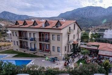 هتل Karaburun Konak