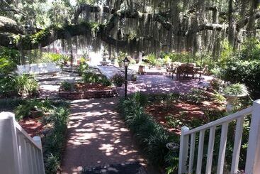 تختخواب و صبحانه Tybee Island Inn