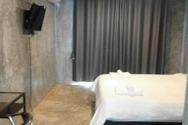 هتل Come Moon Loft